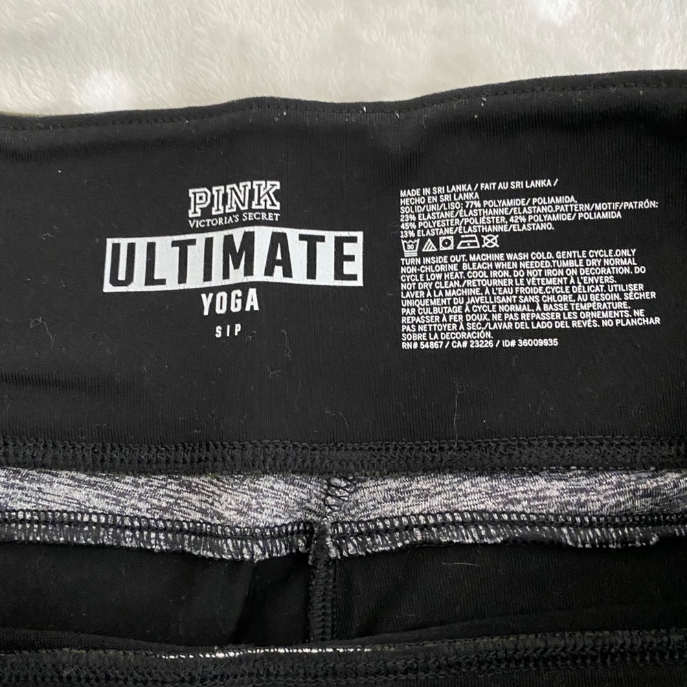 Black leggings